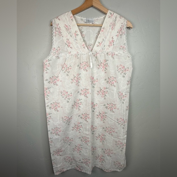 Willow Creek Other - Vintage Willow Creek Floral Nightgown Lace Trim Slip Dress Nightdress Small NWOT